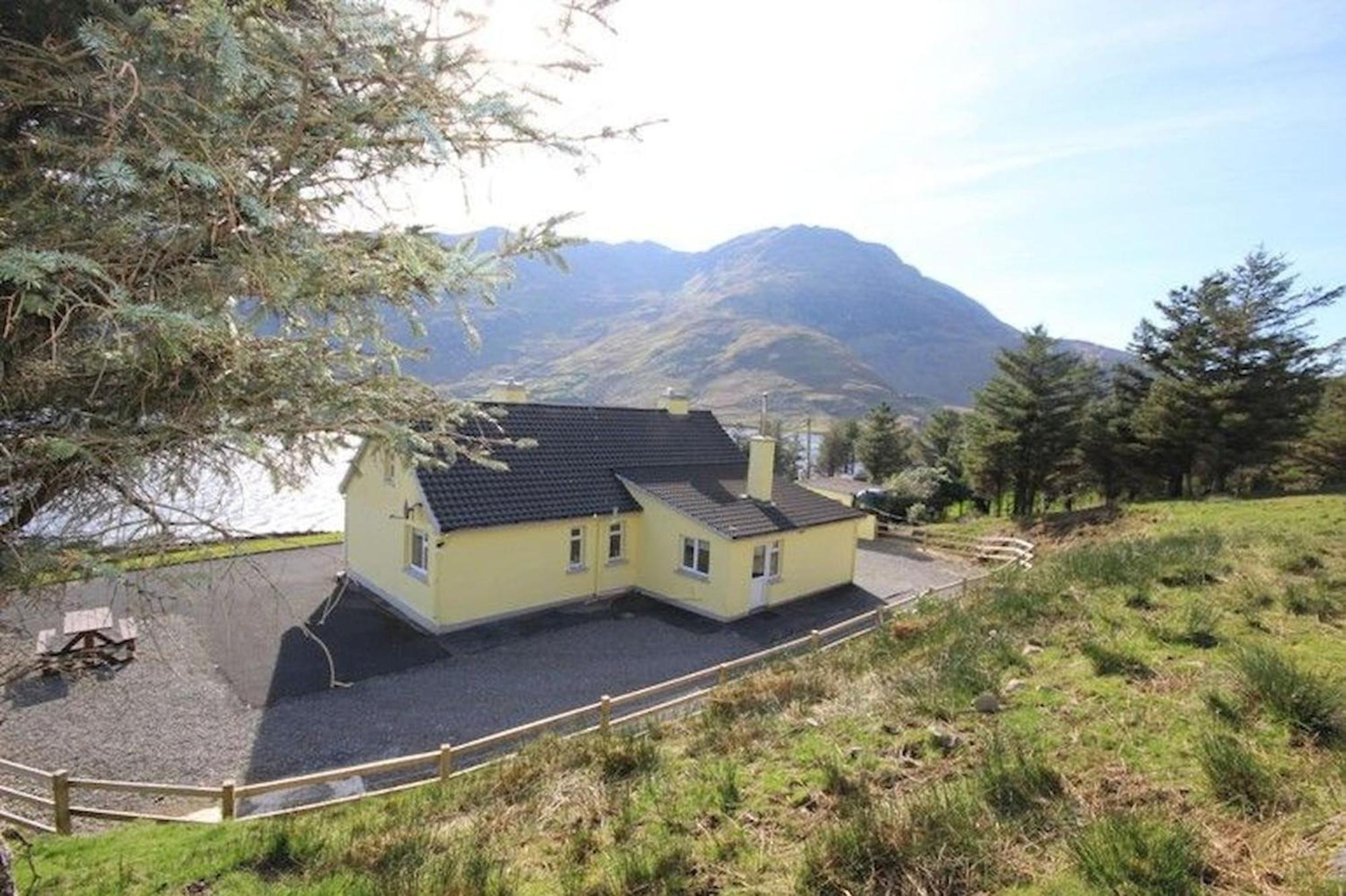 Villa Lough Fee Renvyle Extérieur photo