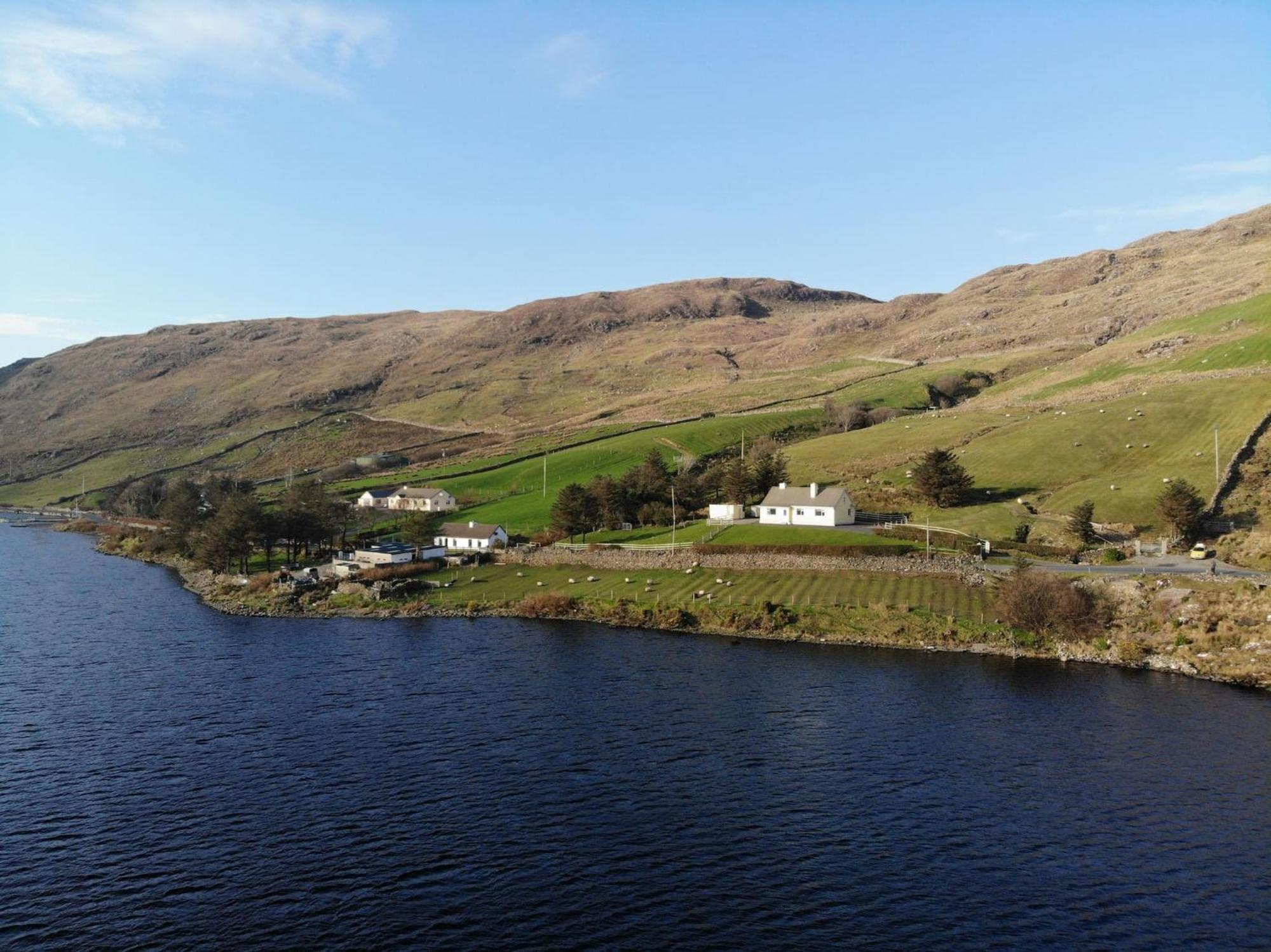 Villa Lough Fee Renvyle Extérieur photo